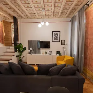 babuccio37-apartment-fontana-di-trevi.it-romehotels.com/